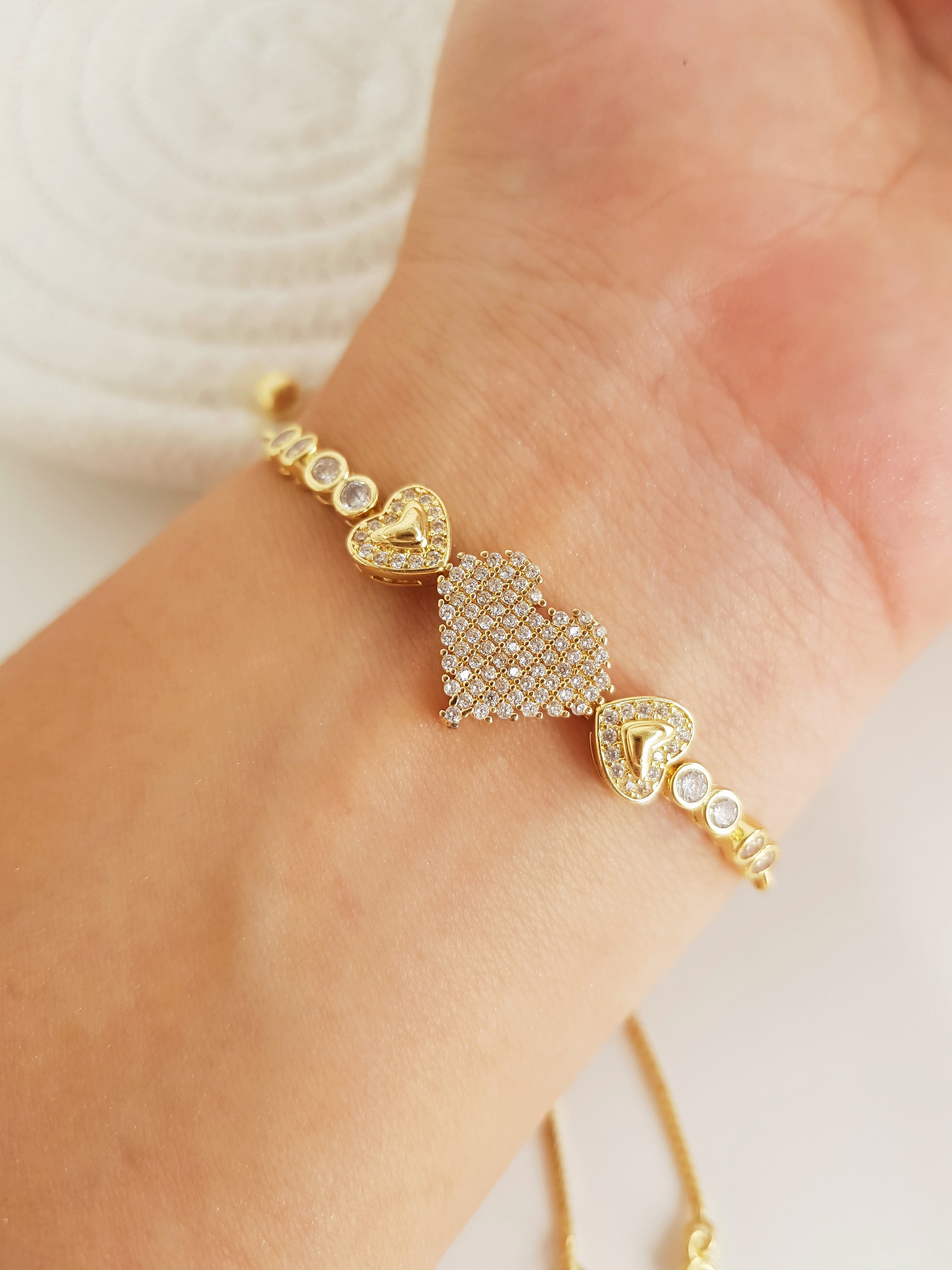 PULSERA CORA CORAZONES