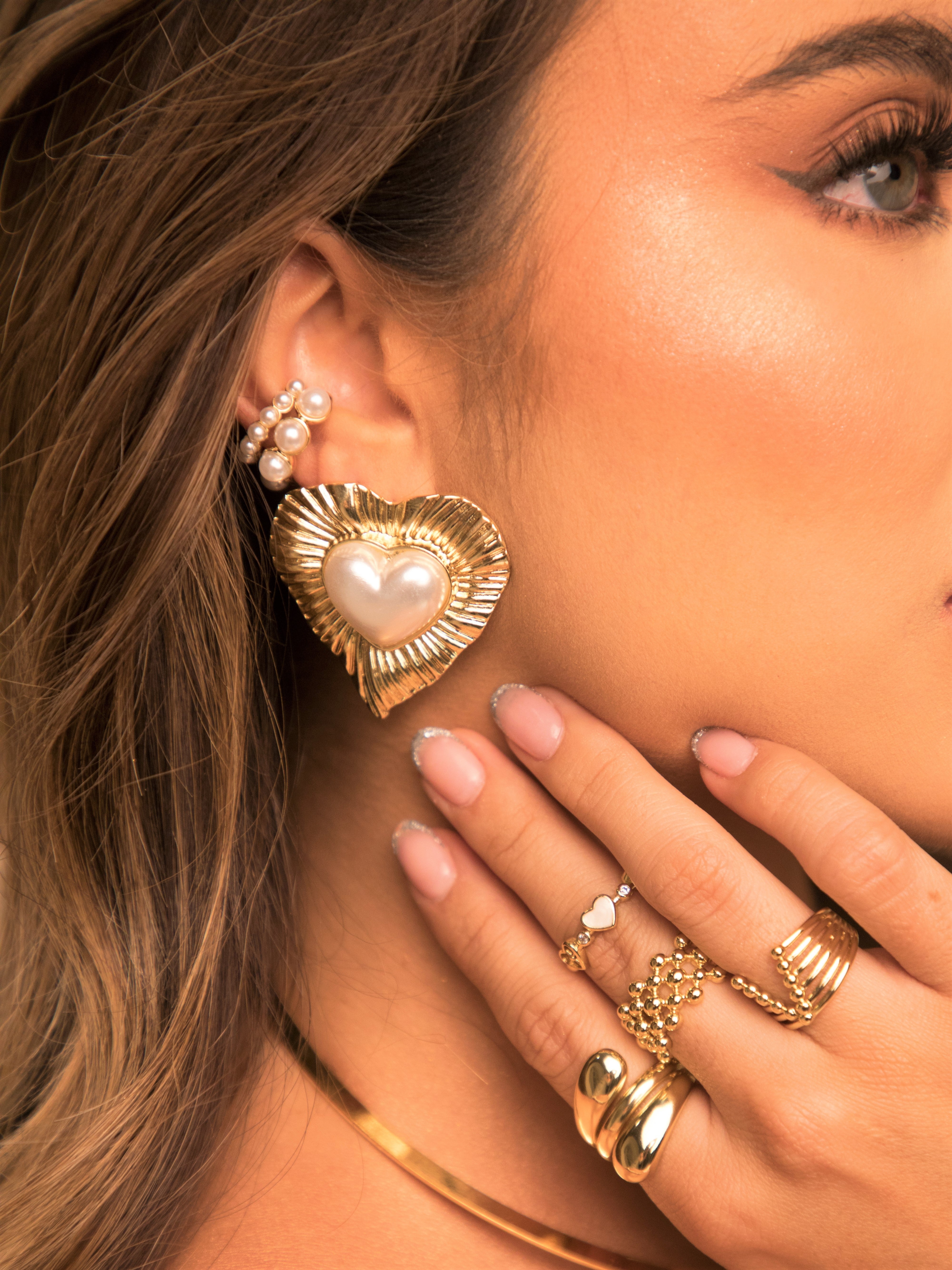 ARETES CHRISTINA PEARL